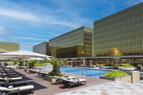 dream hotel manila|Nobu Hotel Manila .